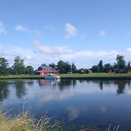 La Halte Du Canal Luthenay-Uxeloup Exteriör bild